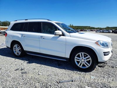 Czwarte zdjęcie samochodu z boku: 2015 MERCEDES-BENZ GL 450 4MATIC VIN:4JGDF6EE5FA601460 - miniatura