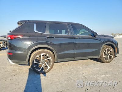 Trzecie zdjęcie samochodu z tyłu: 2022 MITSUBISHI OUTLANDER SE VIN:JA4J3UA88NZ020906 - miniatura