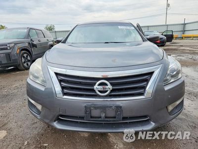 Piąte zdjęcie samochodu w środku: 2015 NISSAN ALTIMA 2.5 S VIN:1N4AL3AP8FC428212 - miniatura