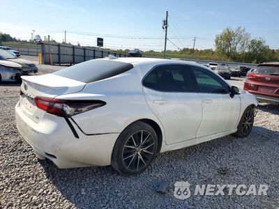 Trzecie zdjęcie samochodu z tyłu: 2021 TOYOTA CAMRY SE VIN:4T1G11AK8MU575149 - miniatura