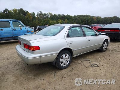 Trzecie zdjęcie samochodu z tyłu: 2001 TOYOTA CAMRY LE VIN:JT2BG22K210595152 - miniatura