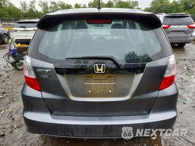 Zdjęcie 6 z 13 samochodu: 2013 HONDA FIT SPORT VIN:JHMGE8H50DC052620 - miniatura