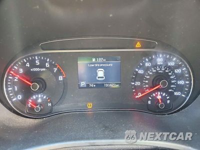 Zdjęcie 9 z 14 samochodu: 2022 KIA SOUL LX VIN:KNDJ23AU1N7809779 - miniatura