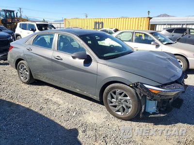 Czwarte zdjęcie samochodu z boku: 2025 HYUNDAI ELANTRA HYBRID BLUE VIN:KMHLM4DJ3SU148534 - miniatura