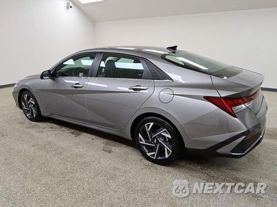 Drugie zdjęcie samochodu z przodu: 2024 HYUNDAI ELANTRA LIMITED VIN:KMHLP4DG2RU792919 - miniatura