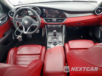 Zdjęcie 8 z 12 samochodu: 2018 ALFA ROMEO GIULIA TI VIN:ZARFAECN0J7583941 - miniatura