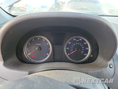 Zdjęcie 9 z 12 samochodu: 2017 HYUNDAI ACCENT SE VIN:KMHCT4AE3HU182203 - miniatura