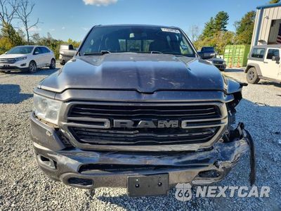 Piąte zdjęcie samochodu w środku: 2019 RAM 1500 BIG HORN/LONE STAR VIN:1C6RREFG9KN641837 - miniatura