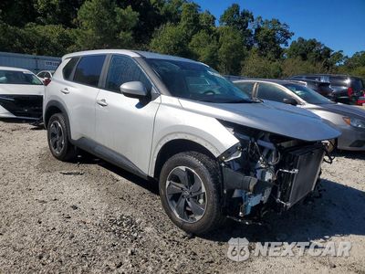 Czwarte zdjęcie samochodu z boku: 2025 NISSAN ROGUE SV VIN:5N1BT3BB0SC810855 - miniatura