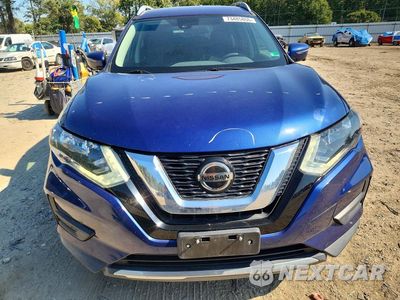 Piąte zdjęcie samochodu w środku: 2019 NISSAN ROGUE SV VIN:5N1AT2MT7KC753940 - miniatura