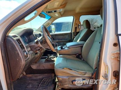 Zdjęcie 7 z 12 samochodu: 2017 RAM 3500 ST VIN:3C63RRGL8HG775569 - miniatura