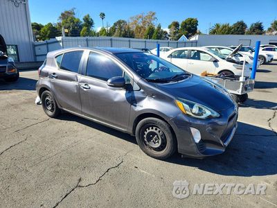 Czwarte zdjęcie samochodu z boku: 2016 TOYOTA PRIUS C ONE VIN:JTDKDTB30G1115739 - miniatura