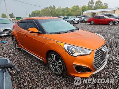 Czwarte zdjęcie samochodu z boku: 2016 HYUNDAI VELOSTER TURBO VIN:KMHTC6AE8GU270593 - miniatura