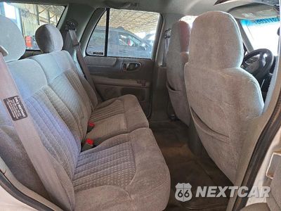 Zdjęcie 10 z 12 samochodu: 2001 CHEVROLET BLAZER VIN:1GNDT13W612228421 - miniatura