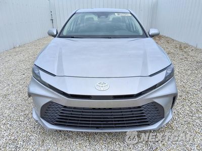 Piąte zdjęcie samochodu w środku: 2026 TOYOTA CAMRY LE VIN:4T1DAACK0TU662039 - miniatura