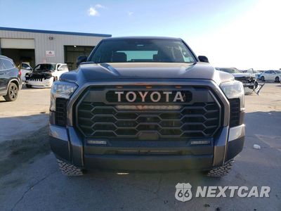 Piąte zdjęcie samochodu w środku: 2024 TOYOTA TUNDRA TRD PRO HV VIN:5TFPC5DB9RX084709 - miniatura