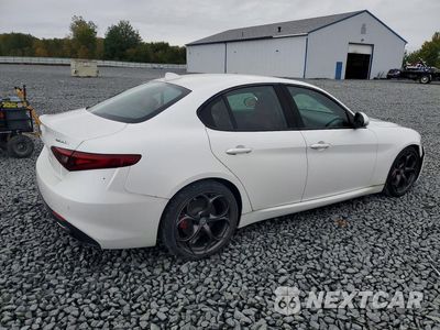 Trzecie zdjęcie samochodu z tyłu: 2018 ALFA ROMEO GIULIA TI VIN:ZARFAECN0J7583941 - miniatura