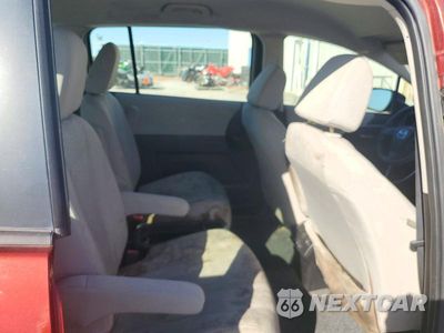 Zdjęcie 11 z 13 samochodu: 2012 MAZDA 5 VIN:JM1CW2BL5C0120962 - miniatura