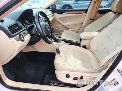 Zdjęcie 7 z 12 samochodu: 2016 VOLKSWAGEN PASSAT SE VIN:1VWBT7A39GC012154 - miniatura