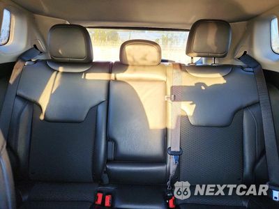 Zdjęcie 10 z 13 samochodu: 2022 JEEP COMPASS LATITUDE VIN:3C4NJDBB9NT205867 - miniatura