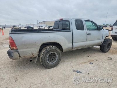 Trzecie zdjęcie samochodu z tyłu: 2006 TOYOTA TACOMA BASE VIN:5TETX22N86Z212246 - miniatura