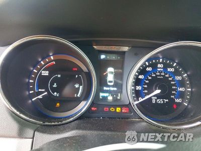 Zdjęcie 9 z 12 samochodu: 2013 HYUNDAI SONATA HYBRID VIN:KMHEC4A43DA101826 - miniatura