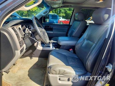 Zdjęcie 7 z 13 samochodu: 2010 TOYOTA SEQUOIA SR5 VIN:5TDZY5G15AS028208 - miniatura