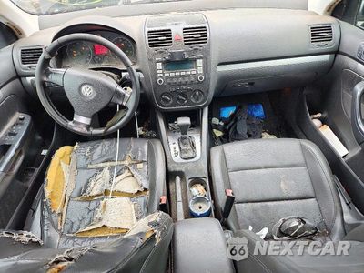 Zdjęcie 9 z 12 samochodu: 2008 VOLKSWAGEN JETTA SE VIN:3VWRM71KX8M103517 - miniatura