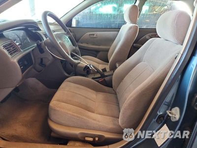 Zdjęcie 7 z 13 samochodu: 2001 TOYOTA CAMRY LE VIN:JT2BG22K910595472 - miniatura