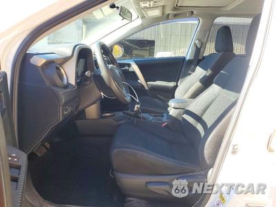 Zdjęcie 7 z 13 samochodu: 2015 TOYOTA RAV4 XLE VIN:2T3RFREV0FW393629 - miniatura