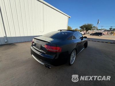 Czwarte zdjęcie samochodu z boku: 2012 AUDI S5 PRESTIGE VIN:WAUVVAFR7CA000754 - miniatura