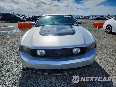 Piąte zdjęcie samochodu w środku: 2010 FORD MUSTANG VIN:1ZVBP8AN3A5114881 - miniatura