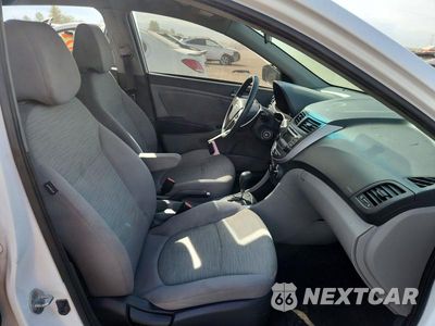Zdjęcie 7 z 12 samochodu: 2017 HYUNDAI ACCENT SE VIN:KMHCT5AEXHU310734 - miniatura