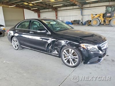 Czwarte zdjęcie samochodu z boku: 2015 MERCEDES-BENZ C 300 VIN:55SWF4JB1FU064332 - miniatura