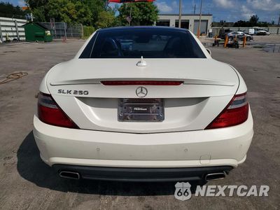 Zdjęcie 6 z 12 samochodu: 2015 MERCEDES-BENZ SLK 250 VIN:WDDPK4HA7FF107958 - miniatura
