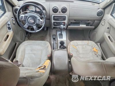 Zdjęcie 8 z 13 samochodu: 2003 JEEP LIBERTY LIMITED VIN:1J4GK58K43W619708 - miniatura