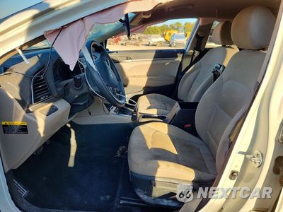 Zdjęcie 7 z 13 samochodu: 2017 HYUNDAI ELANTRA SE VIN:5NPD74LF9HH153916 - miniatura