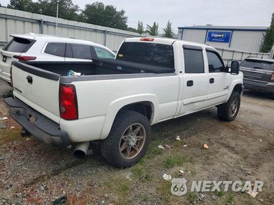 Trzecie zdjęcie samochodu z tyłu: 2006 CHEVROLET SILVERADO C2500 HEAVY DUTY VIN:1GCHC23D86F156636 - miniatura