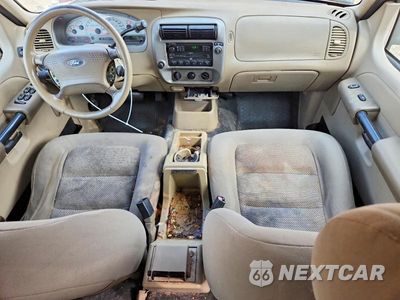 Zdjęcie 8 z 12 samochodu: 2004 FORD EXPLORER SPORT TRAC VIN:1FMZU67K34UA28357 - miniatura