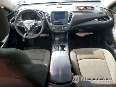 Zdjęcie 8 z 12 samochodu: 2018 CHEVROLET MALIBU LT VIN:1G1ZD5ST7JF255056 - miniatura