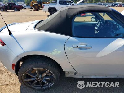 Zdjęcie 10 z 12 samochodu: 2020 MAZDA MX-5 MIATA CLUB VIN:JM1NDAC79H0120450 - miniatura