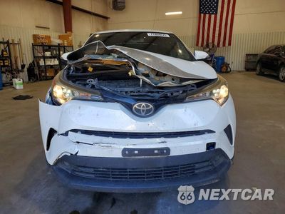 Piąte zdjęcie samochodu w środku: 2019 TOYOTA C-HR LE VIN:JTNKHMBX0K1027324 - miniatura