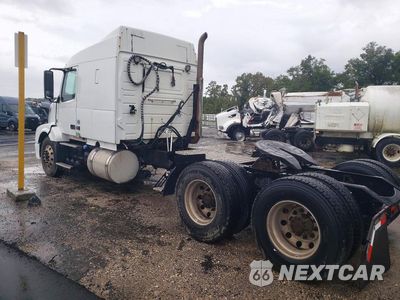Drugie zdjęcie samochodu z przodu: 2018 VOLVO VNL SEMI TRUCK VIN:4V4NC9EH9JN895531 - miniatura