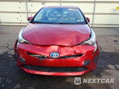 Piąte zdjęcie samochodu w środku: 2017 TOYOTA PRIUS THREE VIN:JTDKARFUXH3527980 - miniatura