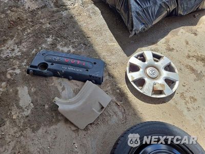 Zdjęcie 12 z 13 samochodu: 2005 TOYOTA CAMRY LE VIN:4T1BE32K05U623589 - miniatura