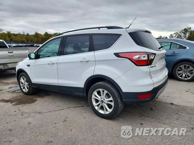 Drugie zdjęcie samochodu z przodu: 2018 FORD ESCAPE SE VIN:1FMCU9GD1JUC60833 - miniatura