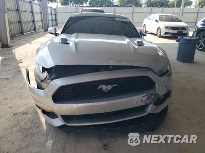 Piąte zdjęcie samochodu w środku: 2015 FORD MUSTANG VIN:1FA6P8TH1F5348610 - miniatura