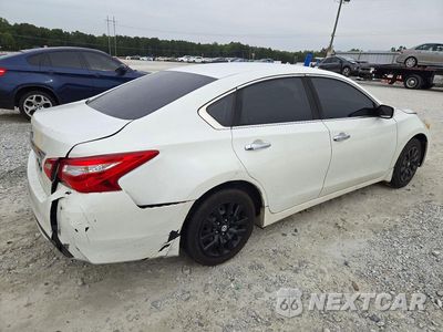 Trzecie zdjęcie samochodu z tyłu: 2016 NISSAN ALTIMA 2.5 S VIN:1N4AL3AP8GN345580 - miniatura