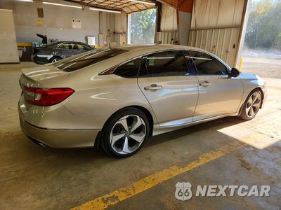 Trzecie zdjęcie samochodu z tyłu: 2018 HONDA ACCORD TOURING VIN:1HGCV1F99JA146808 - miniatura