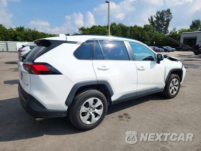 Trzecie zdjęcie samochodu z tyłu: 2018 TOYOTA RAV4 LE VIN:2T3H1RFV7KW015679 - miniatura